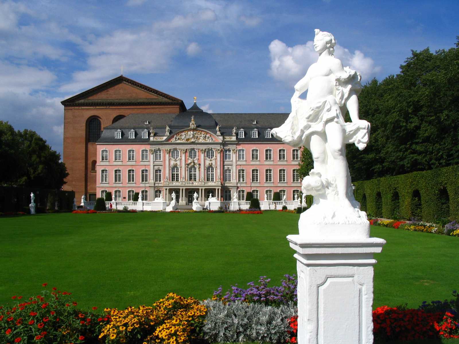 Deutscher Hof Hotel *